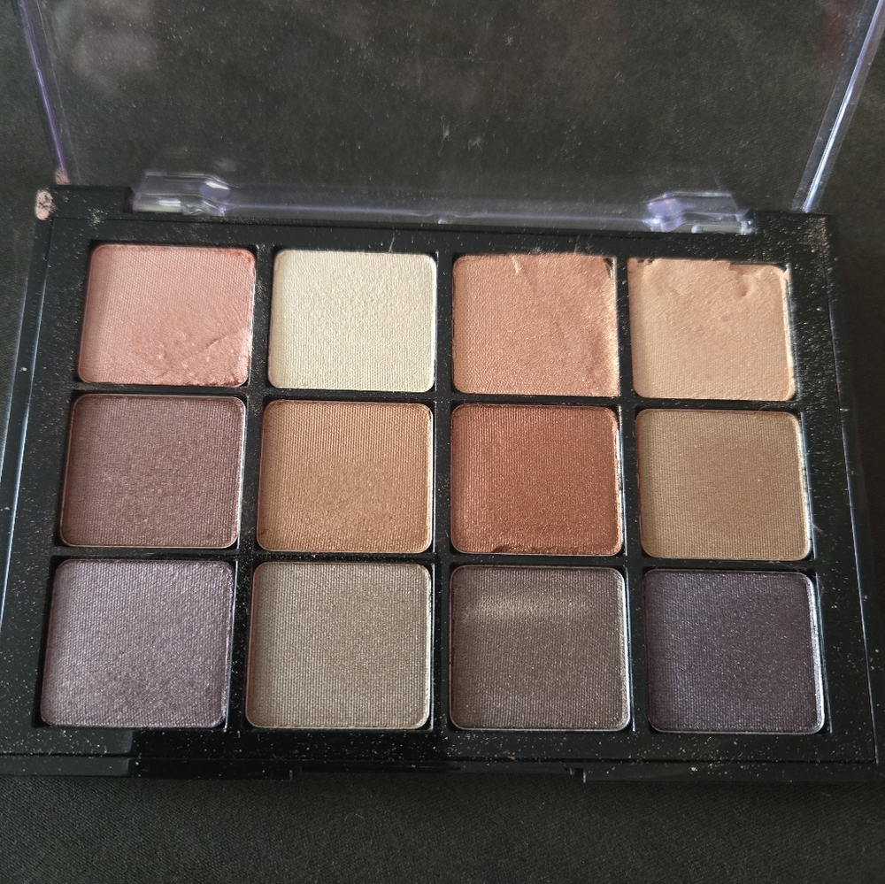 Viseart Paris Nude Shimmer Eyeshadow Palette - Picture 4 of 4